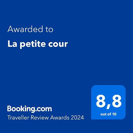 Апартаменты La Petite Cour Бон Экстерьер фото
